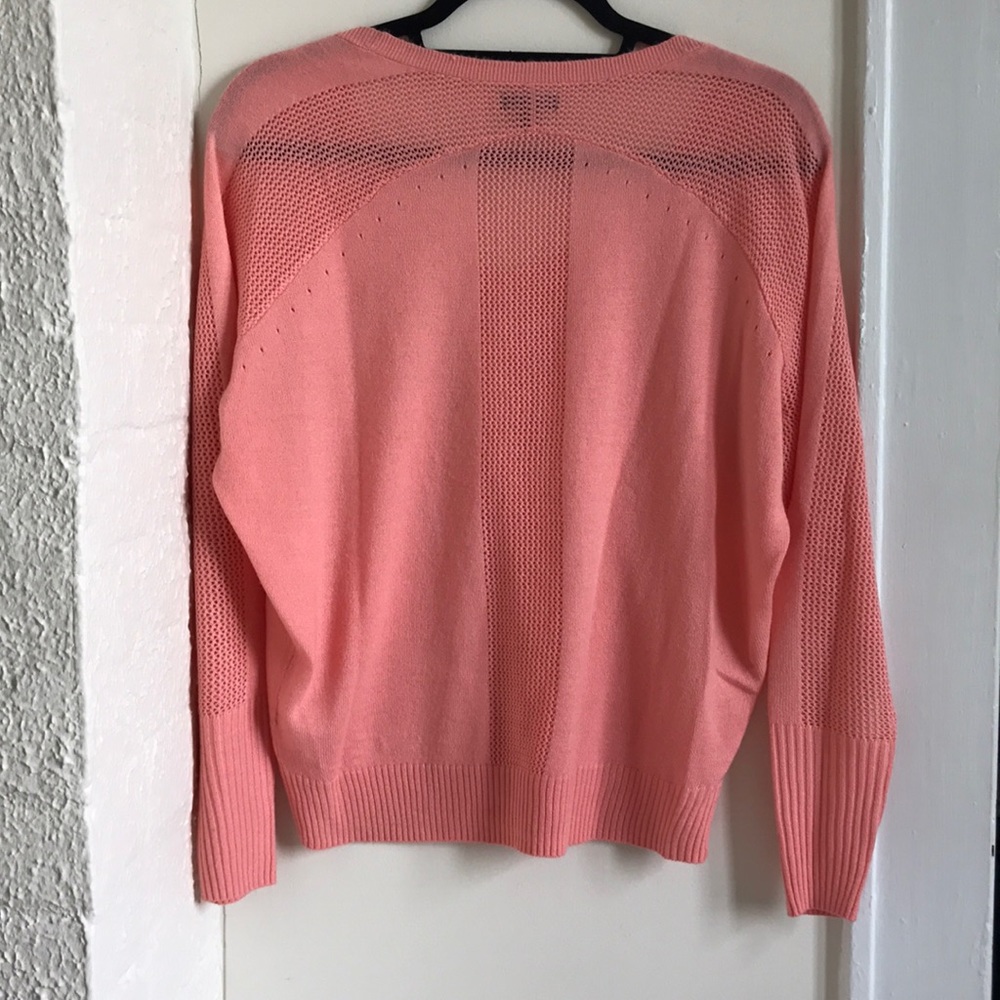 APT 9 sweater - Picture 2 of 10